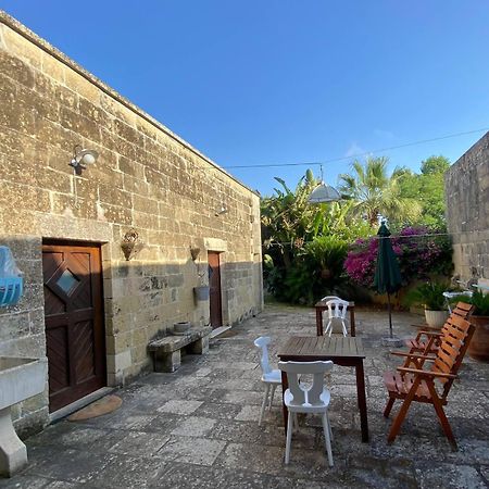 Masseria Montanari Carpignano Salentino Esterno foto